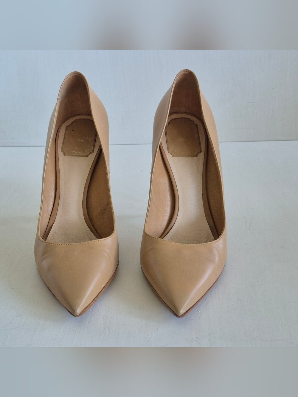 Christian Dior Cherie Nude/Tan Classic Pointed-Toe Leather Pumps